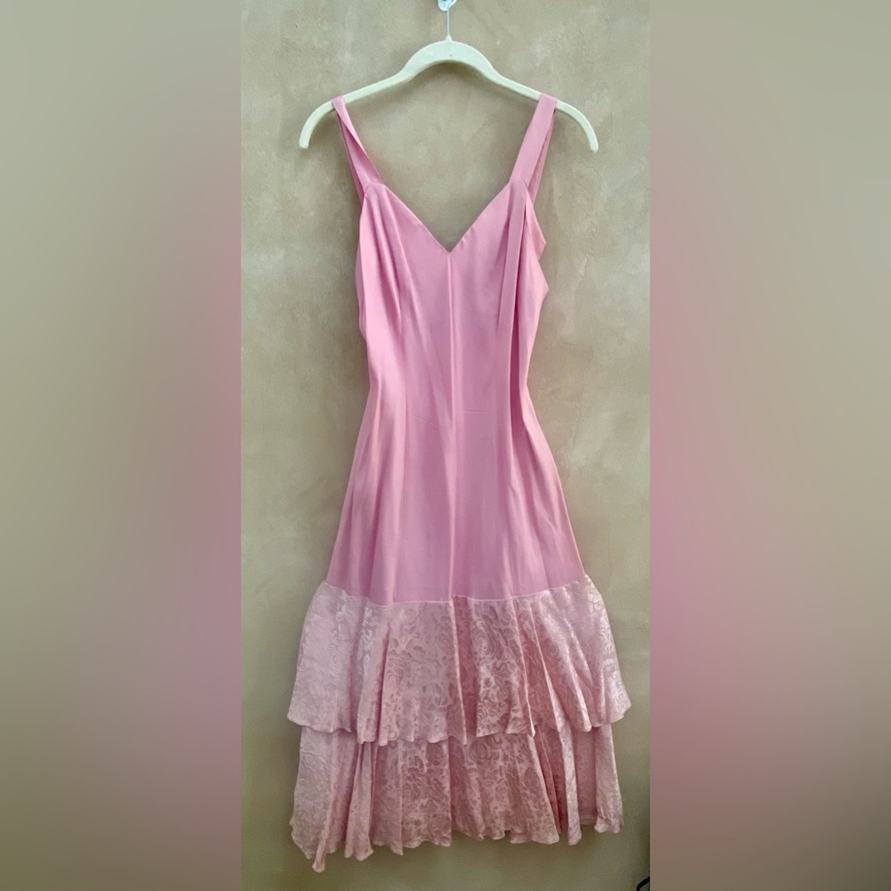 Vintage women’s dress in pink. XS/S.